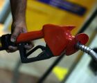 Preço da gasolina e do diesel vai subir a partir desta quarta-feira (16)  Foto: Reuters